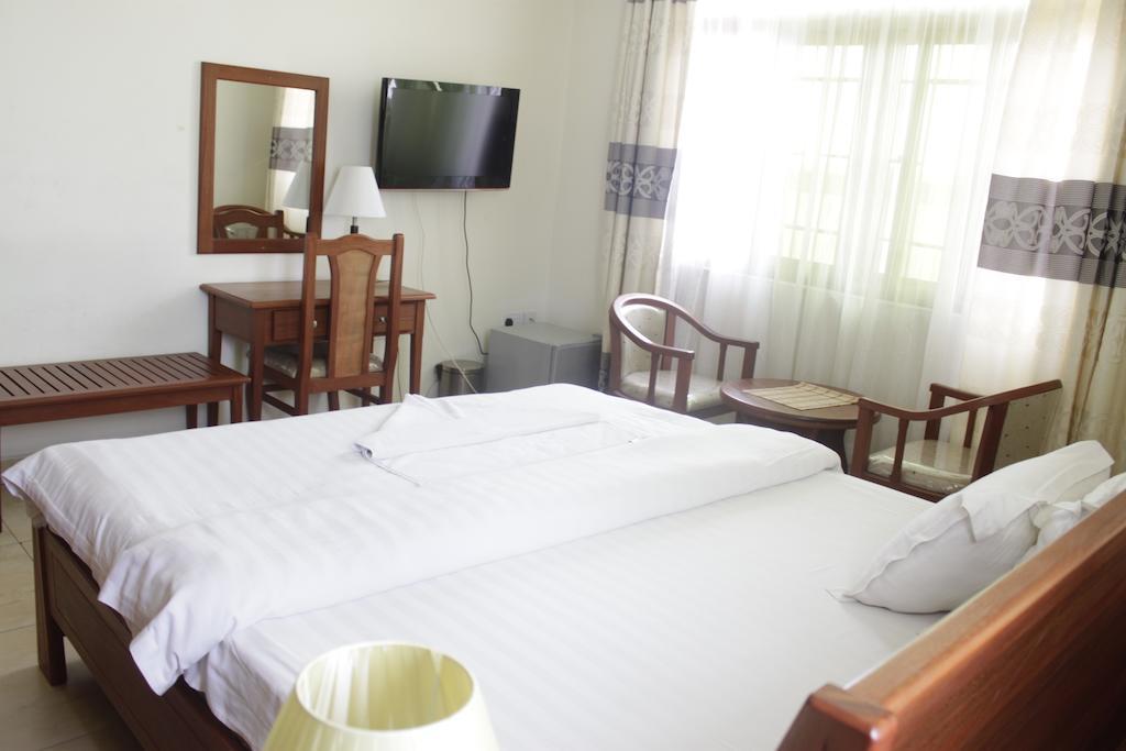 Abc Travellers Hotel Dar es Salaam Eksteriør billede