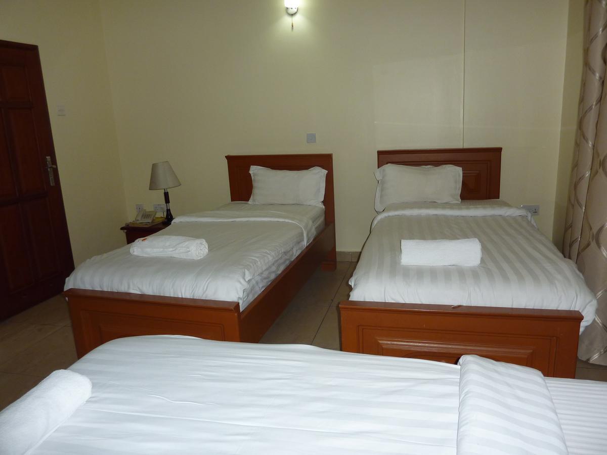 Abc Travellers Hotel Dar es Salaam Eksteriør billede