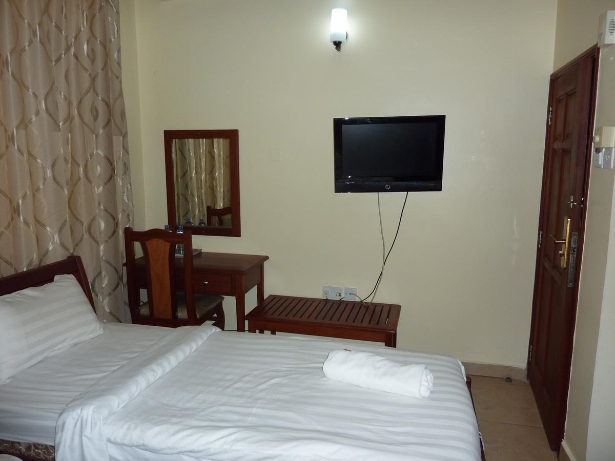 Abc Travellers Hotel Dar es Salaam Eksteriør billede