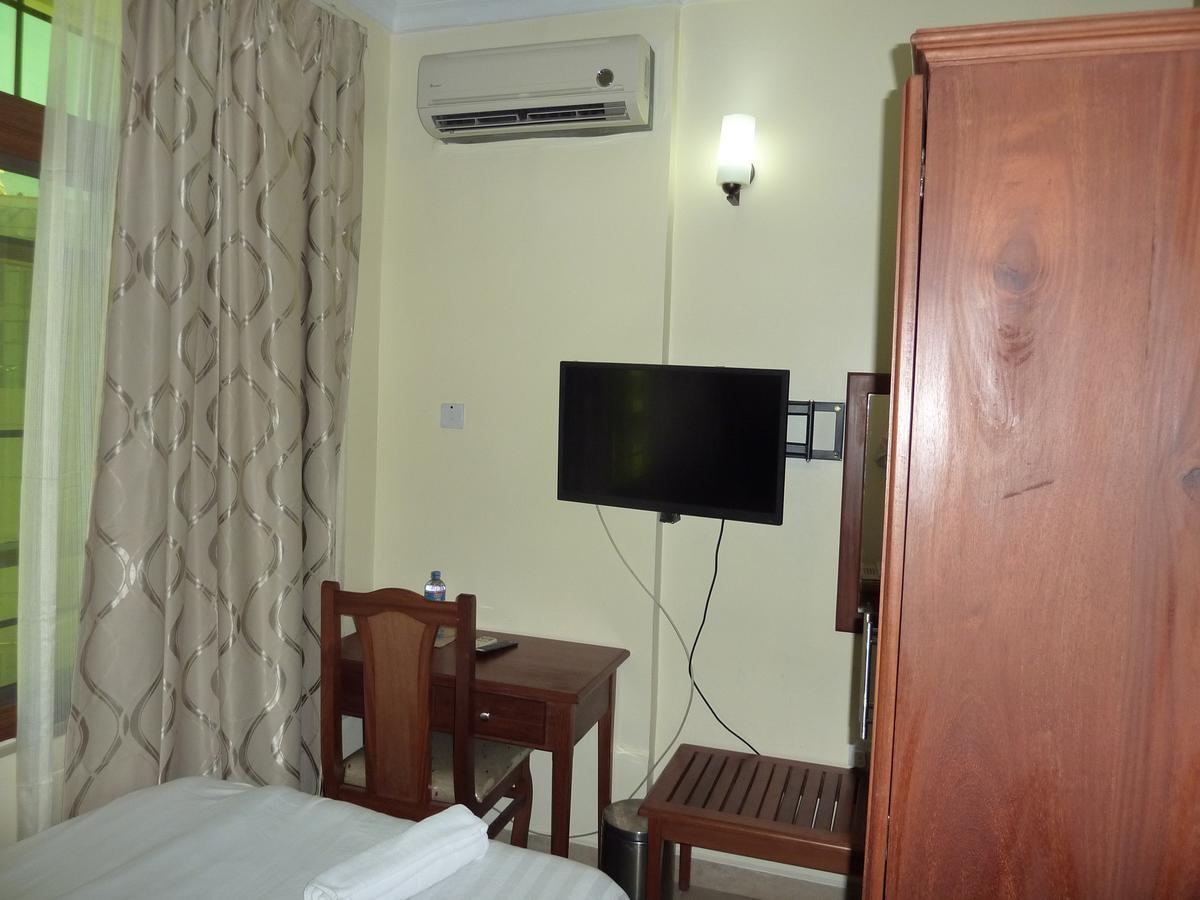 Abc Travellers Hotel Dar es Salaam Eksteriør billede